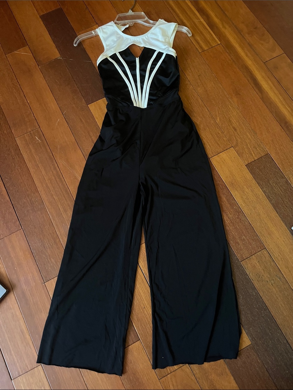 Weissman Black and White Sleeveless Wide-Leg Jumpsuit with Contrast Bodice